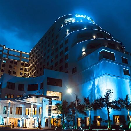 Grand Sylhet Hotel & Resort ภายนอก รูปภาพ