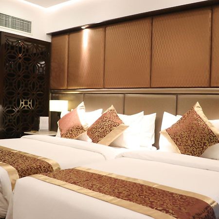 Grand Sylhet Hotel & Resort ภายนอก รูปภาพ