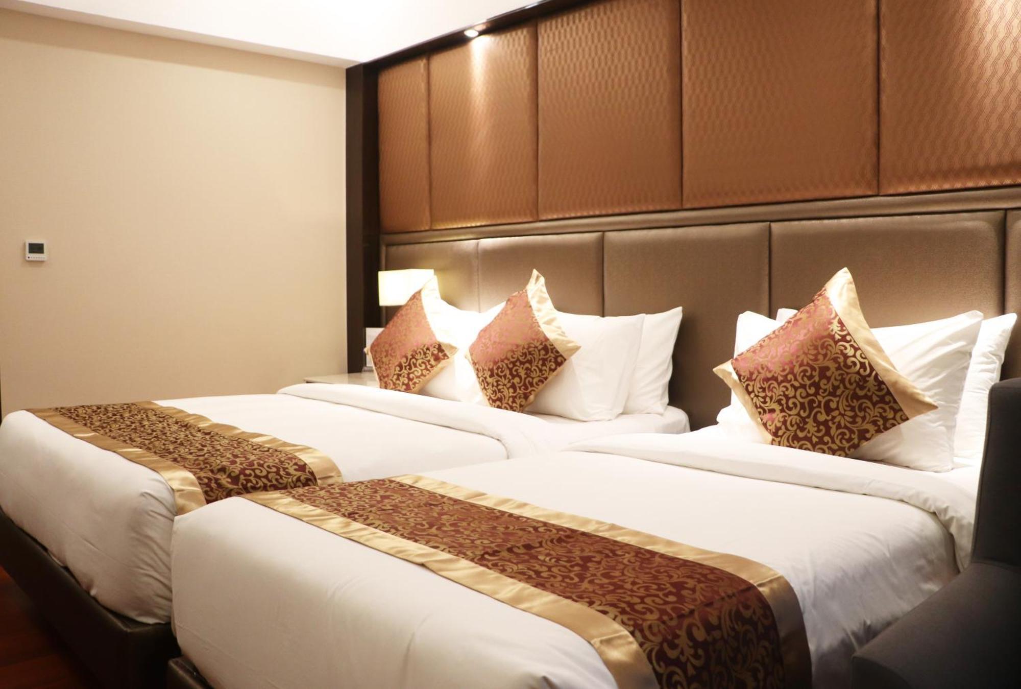 Grand Sylhet Hotel & Resort ภายนอก รูปภาพ